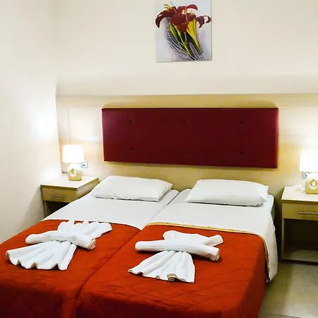 Minos Апартаменти Ханья (Крит)