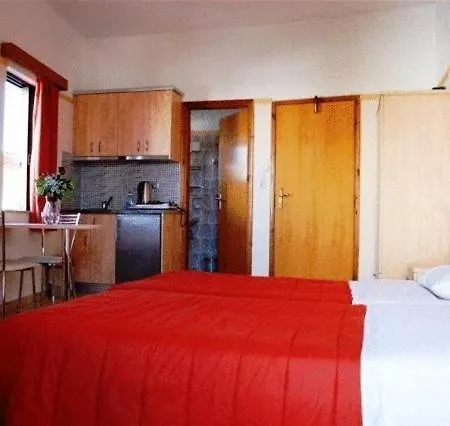 Minos Апартаменти Ханья (Крит)